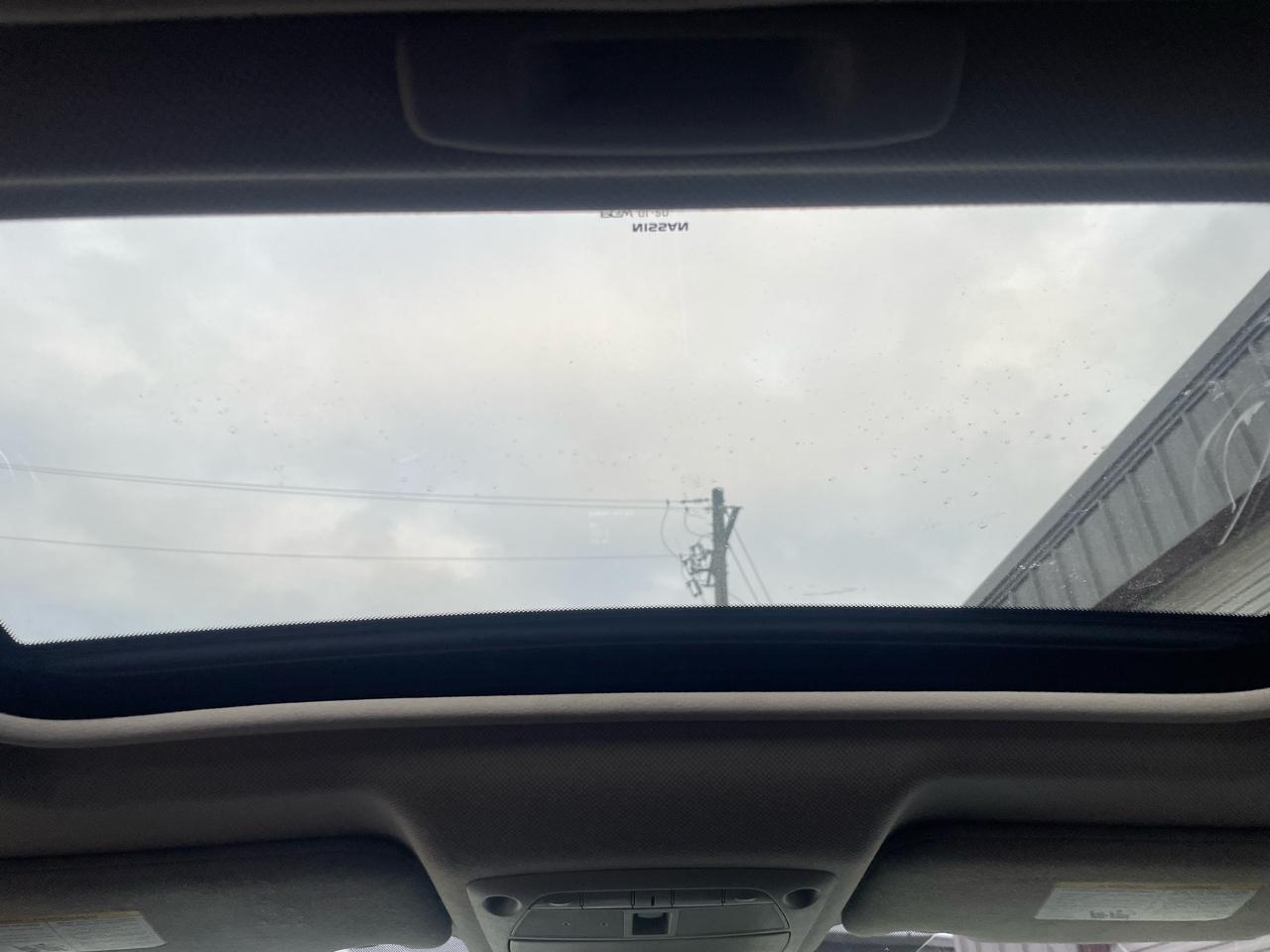 Nissan Sentra SR 4D Sedan 2018