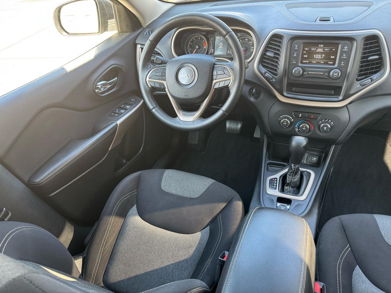 Jeep Cherokee Latitude FWD 2018