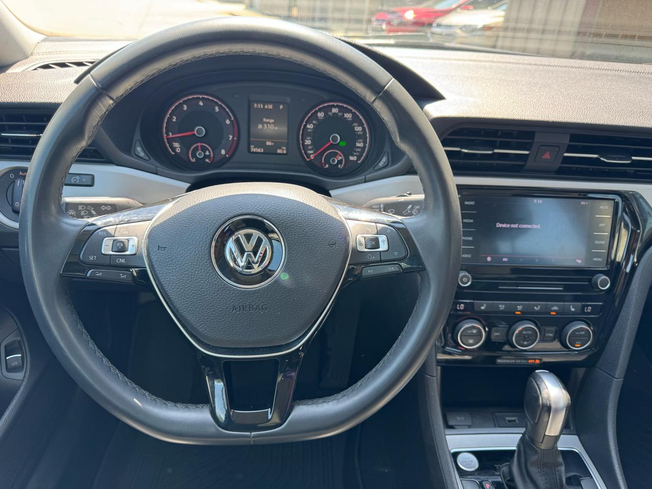 Volkswagen Passat SE 2022