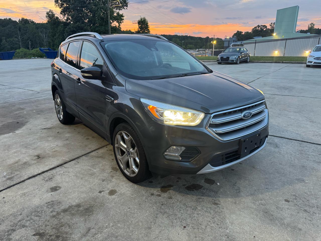 Ford Escape Titanium 4WD 2017
