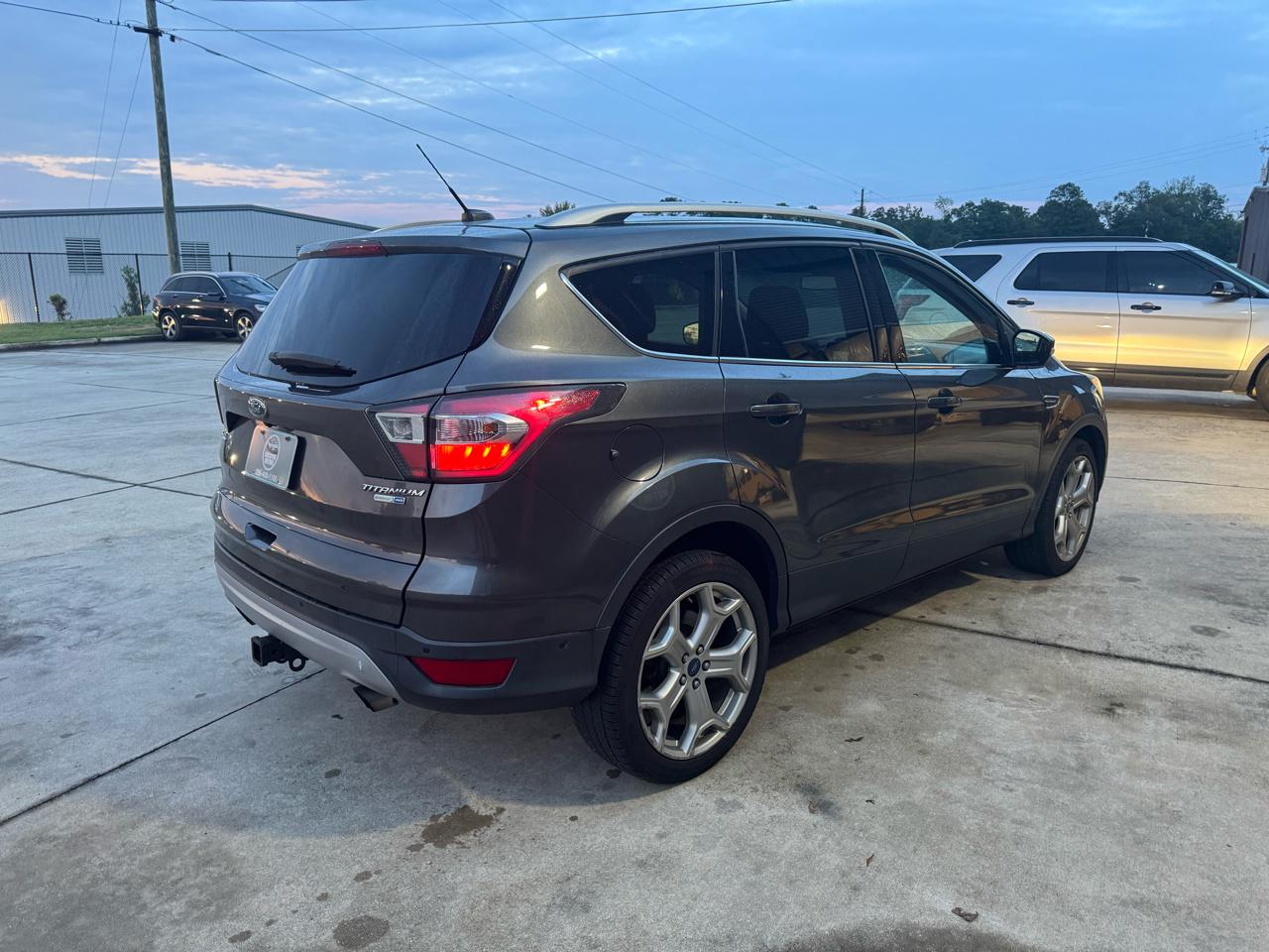 Ford Escape Titanium 4WD 2017