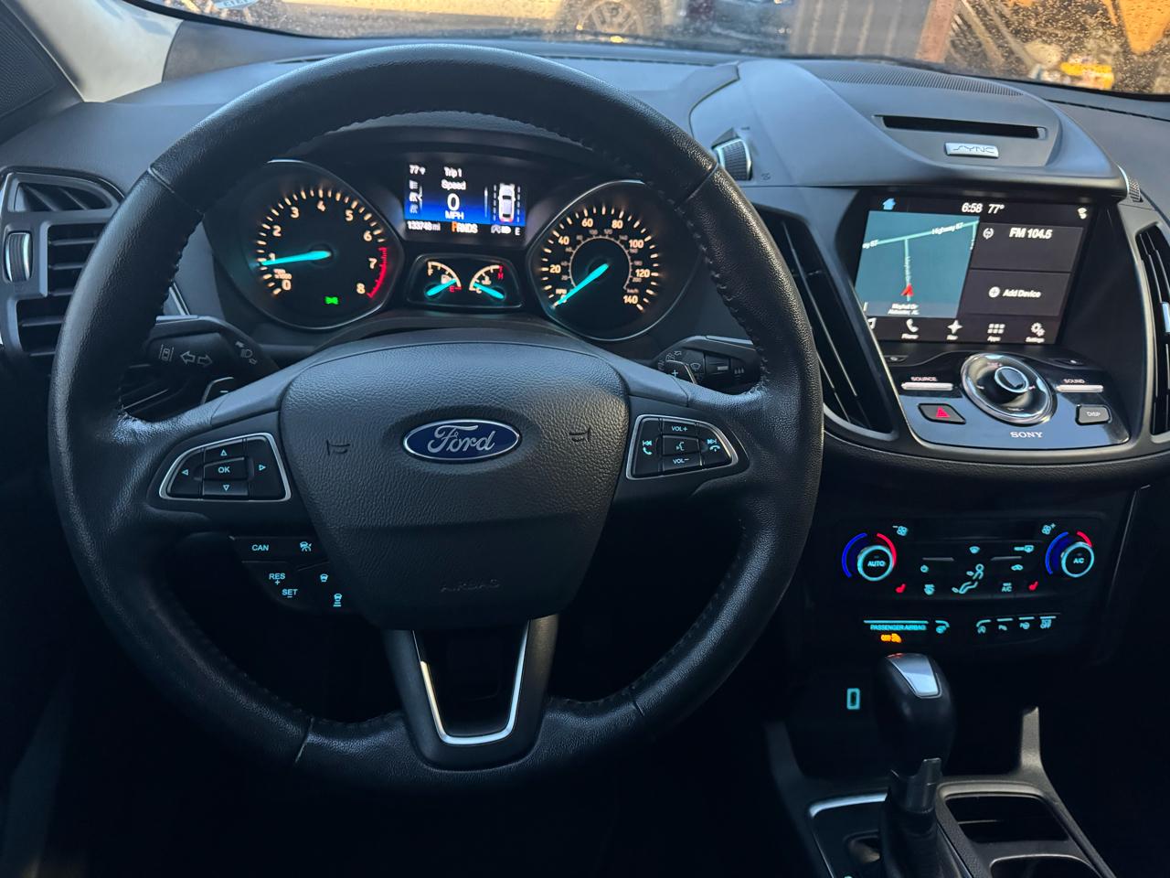 Ford Escape Titanium 4WD 2017