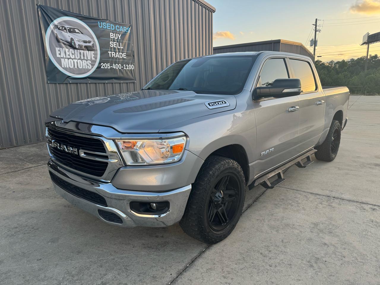 RAM 1500 Big Horn Crew Cab SWB 4WD 2019