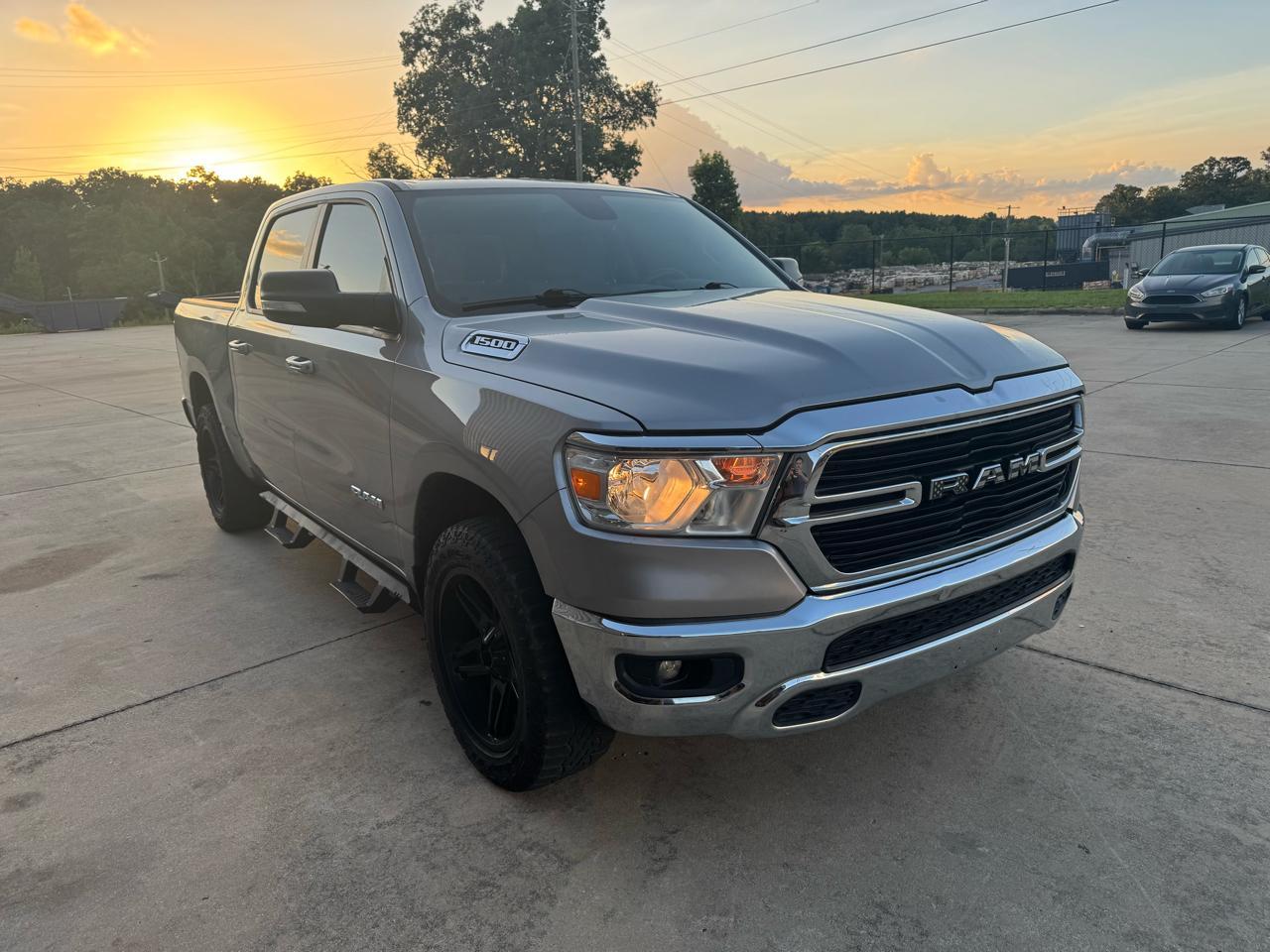 RAM 1500 Big Horn Crew Cab SWB 4WD 2019
