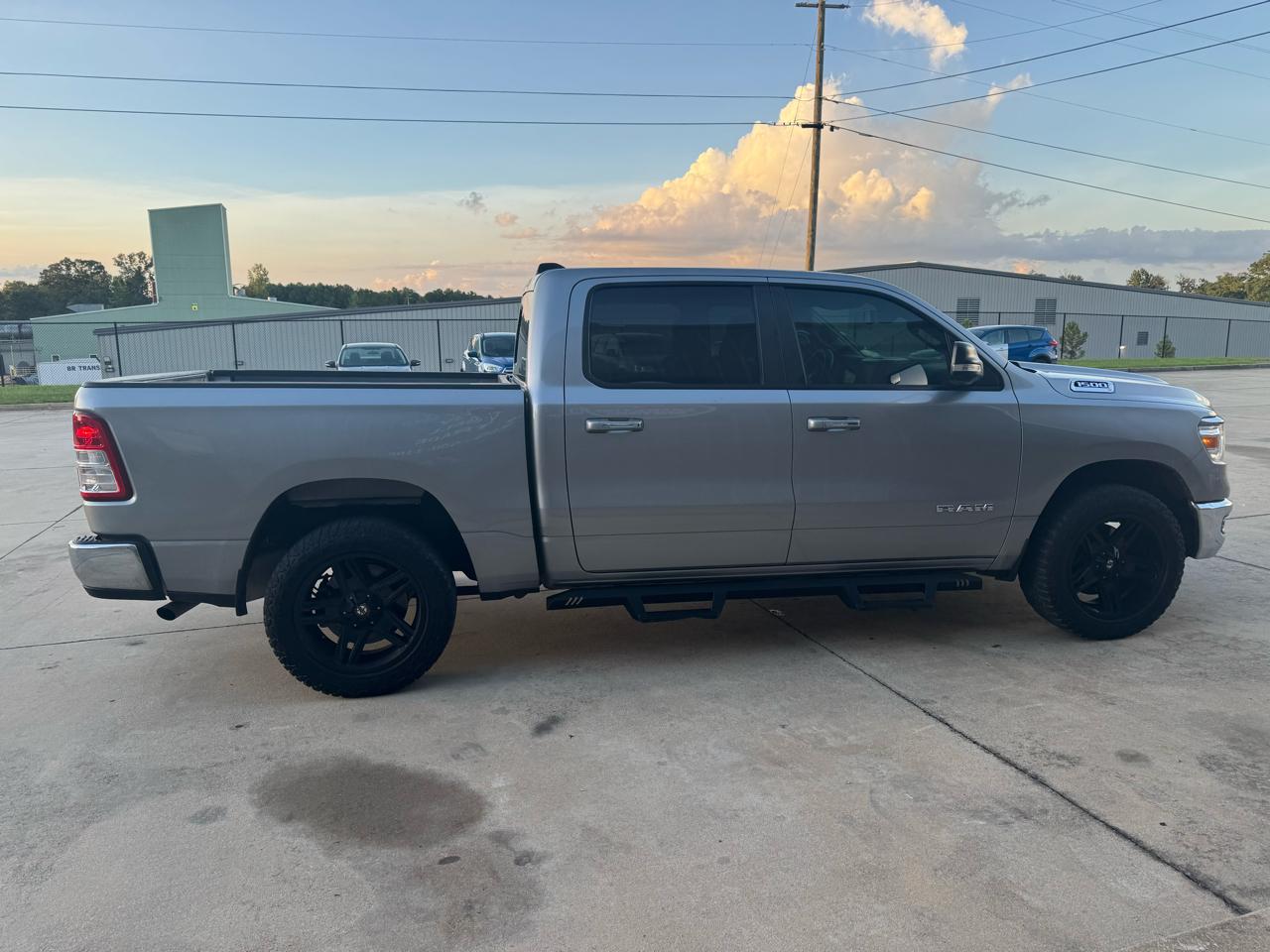 RAM 1500 Big Horn Crew Cab SWB 4WD 2019