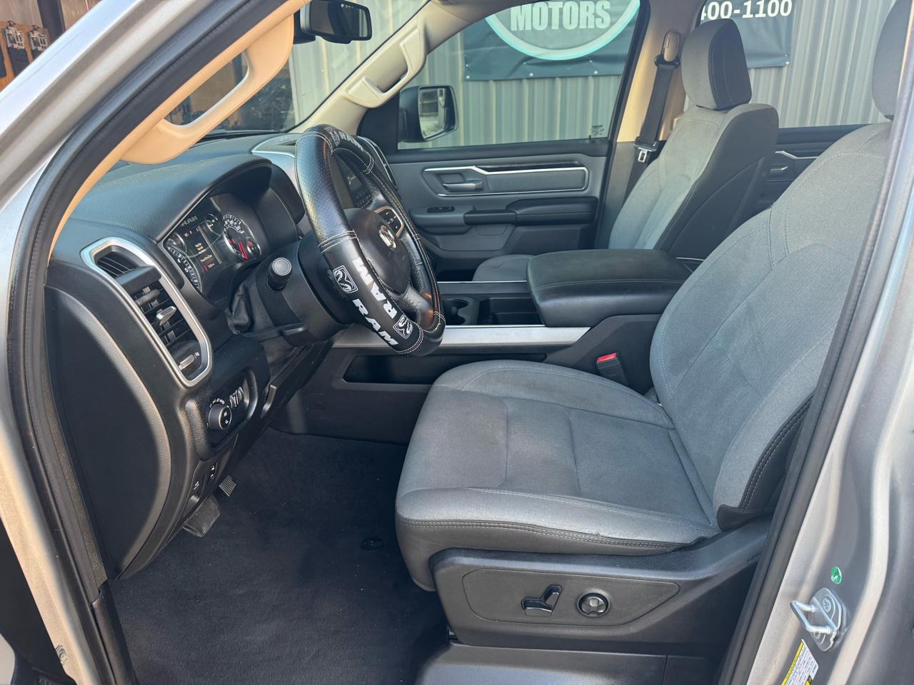 RAM 1500 Big Horn Crew Cab SWB 4WD 2019