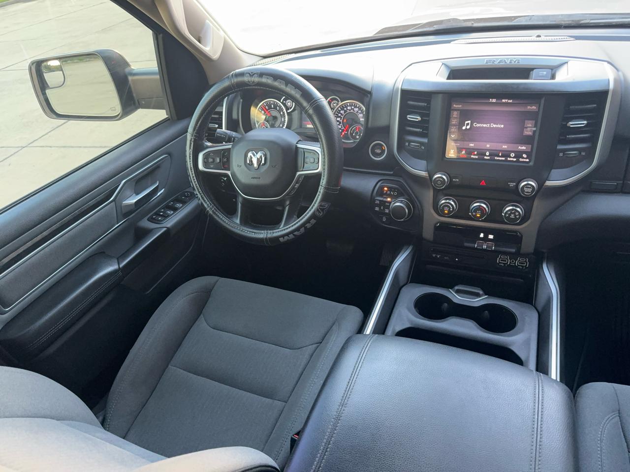 RAM 1500 Big Horn Crew Cab SWB 4WD 2019