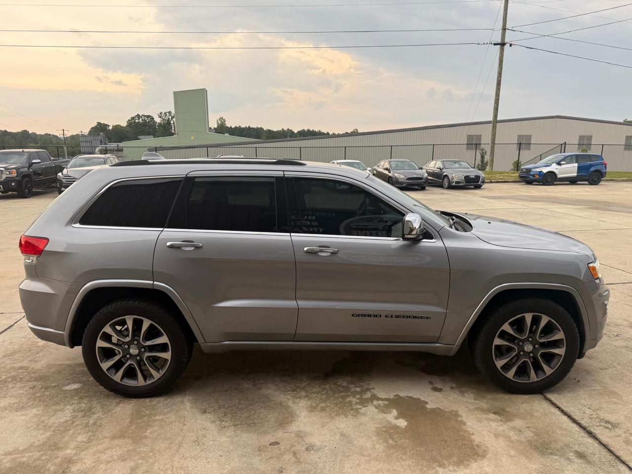 Jeep Grand Cherokee Overland 2WD 2018