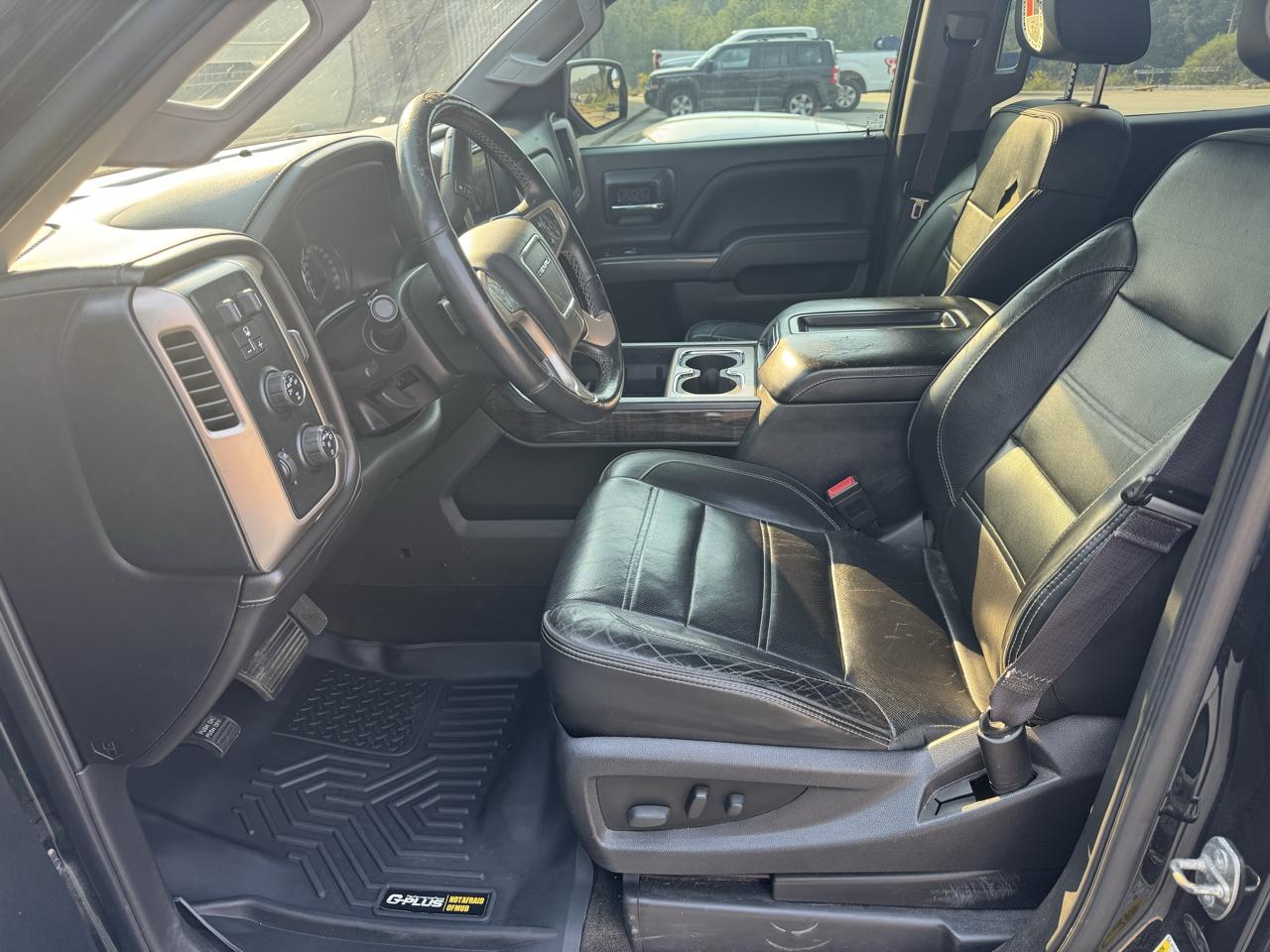GMC Sierra 1500 Denali Crew Cab 4WD 2014
