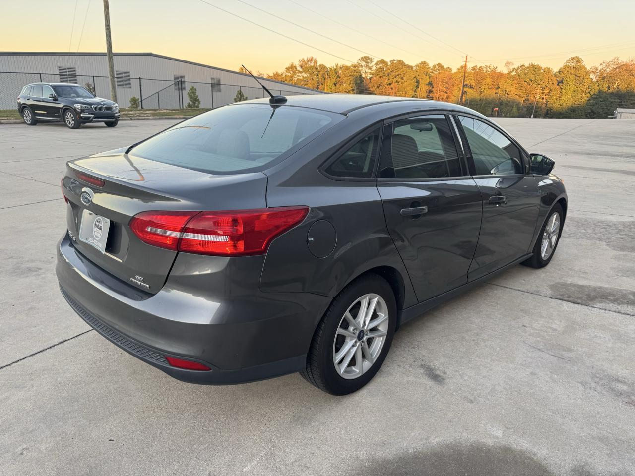 Ford Focus SE Sedan 2015