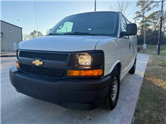 2017 Chevrolet Express  2017 Chevrolet Express
