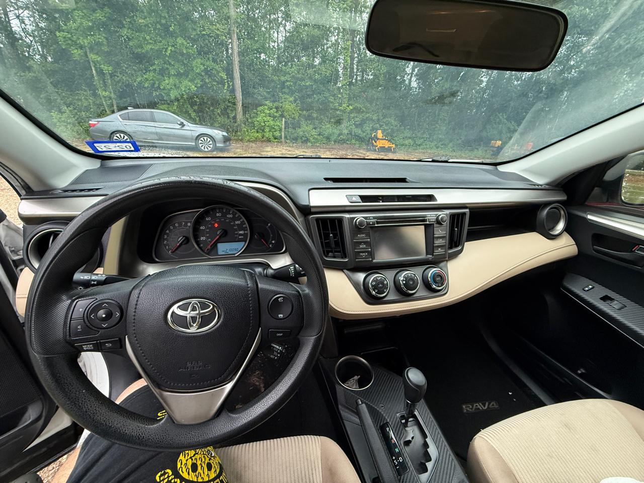 Toyota RAV4 LE FWD 2013