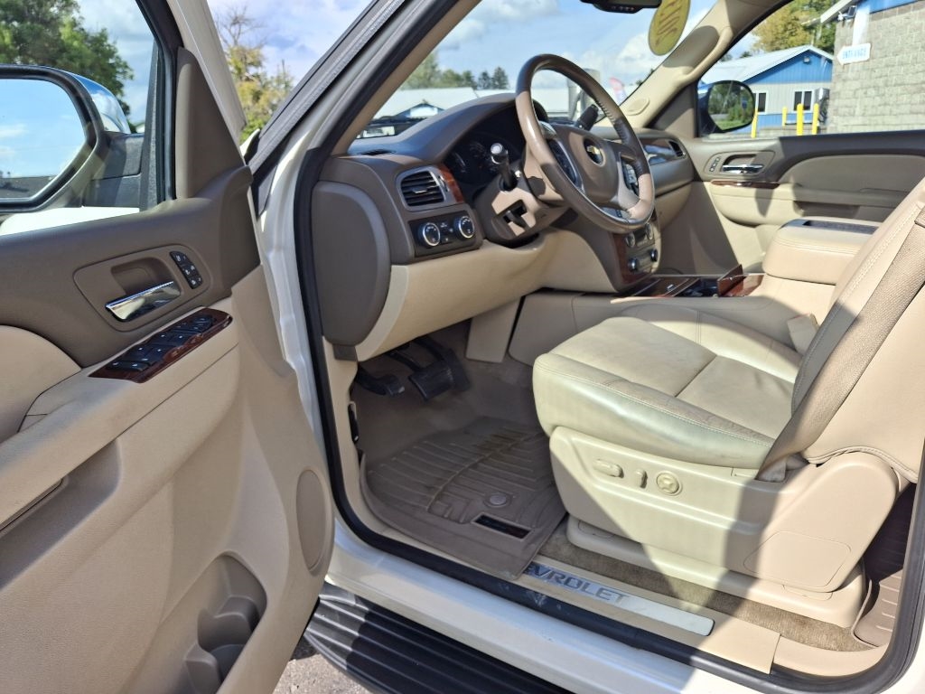 Chevrolet Tahoe LTZ 4WD 2013