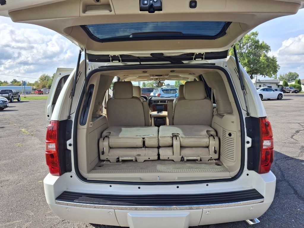 Chevrolet Tahoe LTZ 4WD 2013