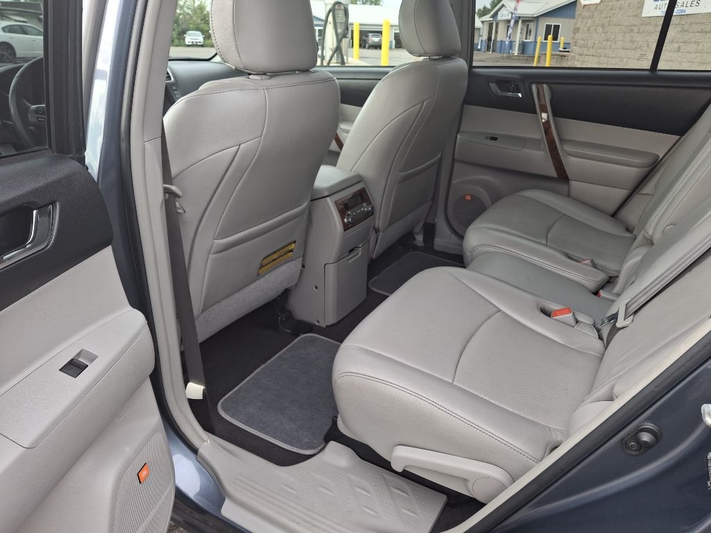 Toyota Highlander Limited 4WD 2012