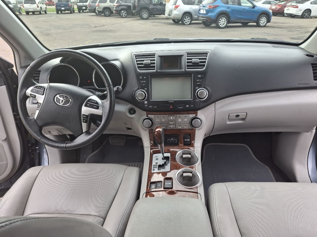 Toyota Highlander Limited 4WD 2012