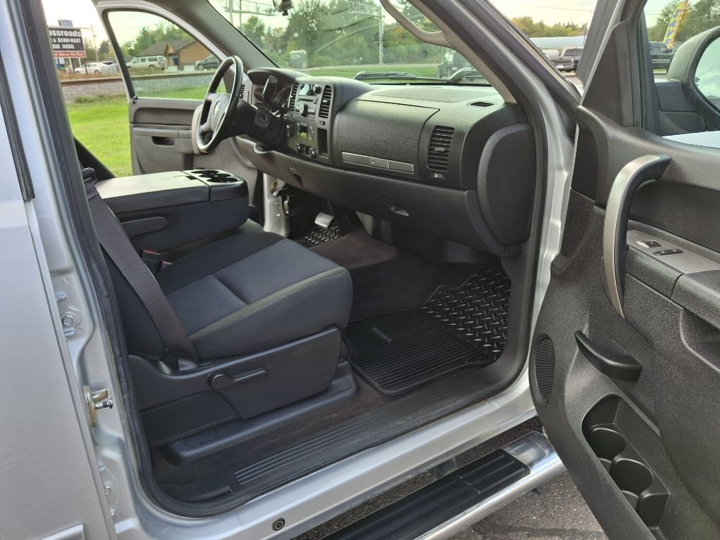Chevrolet Silverado 1500 LT Crew Cab 4WD 2013