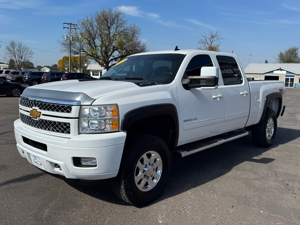Chevrolet Silverado 2500HD LT Crew Cab 4WD 2013