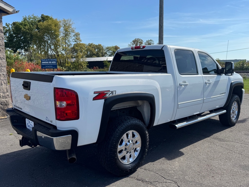 Chevrolet Silverado 2500HD LT Crew Cab 4WD 2013