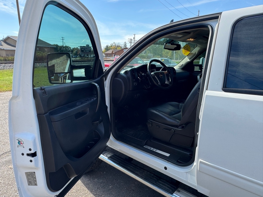Chevrolet Silverado 2500HD LT Crew Cab 4WD 2013