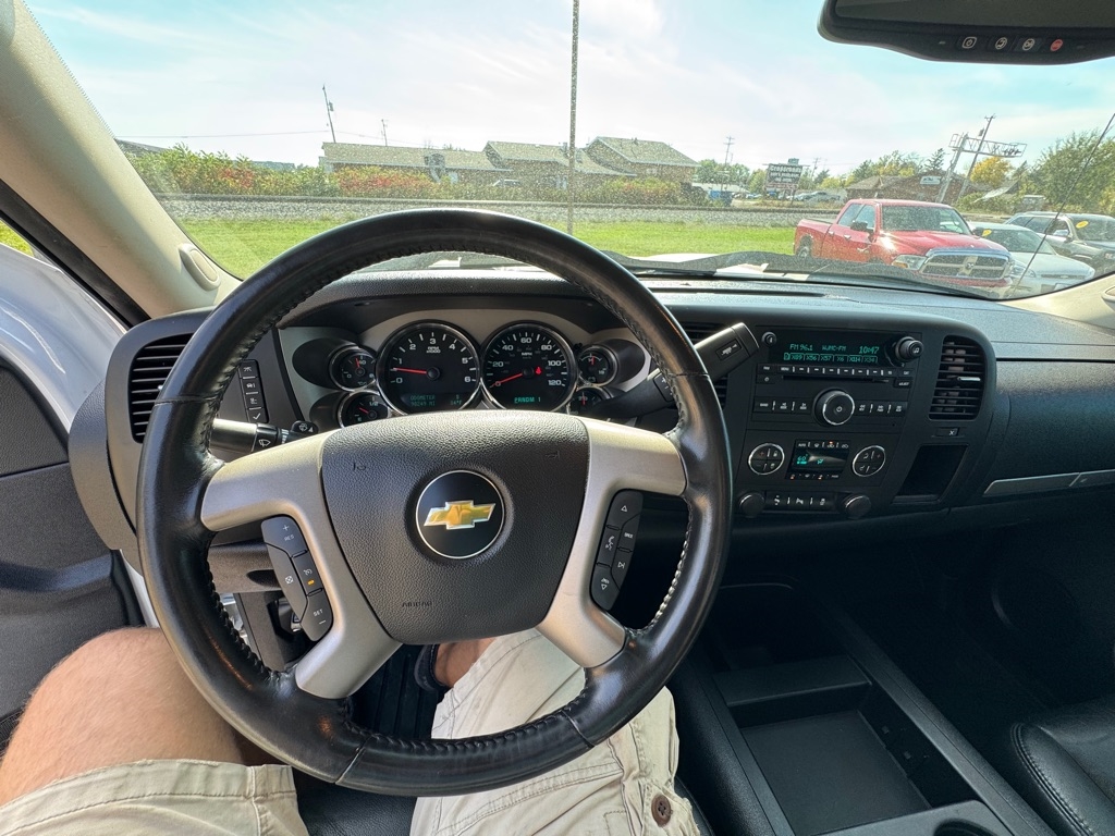 Chevrolet Silverado 2500HD LT Crew Cab 4WD 2013