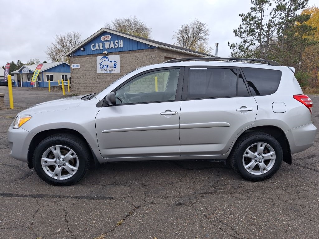 Toyota RAV4 Base V6 4WD 2011