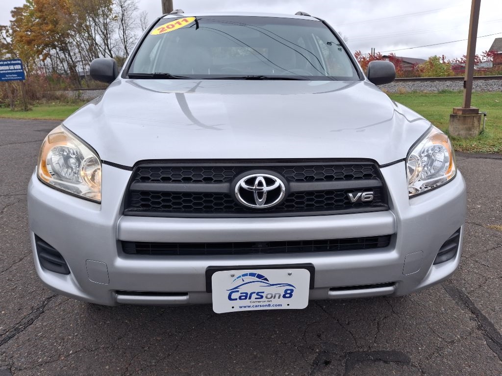 Toyota RAV4 Base V6 4WD 2011