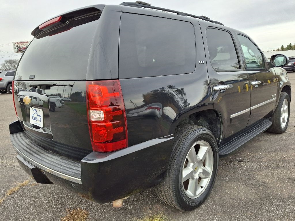 2013 Chevrolet Tahoe LTZ photo 3