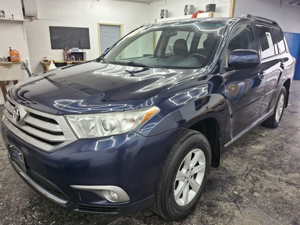 2013 Toyota Highlander Base