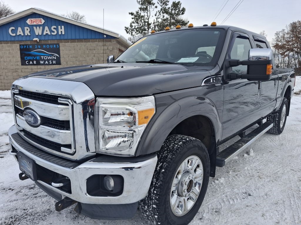 2016 Ford F-350 Super Duty Lariat's photo