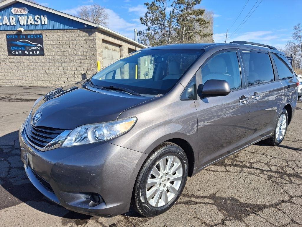 2012 Toyota Sienna LE
