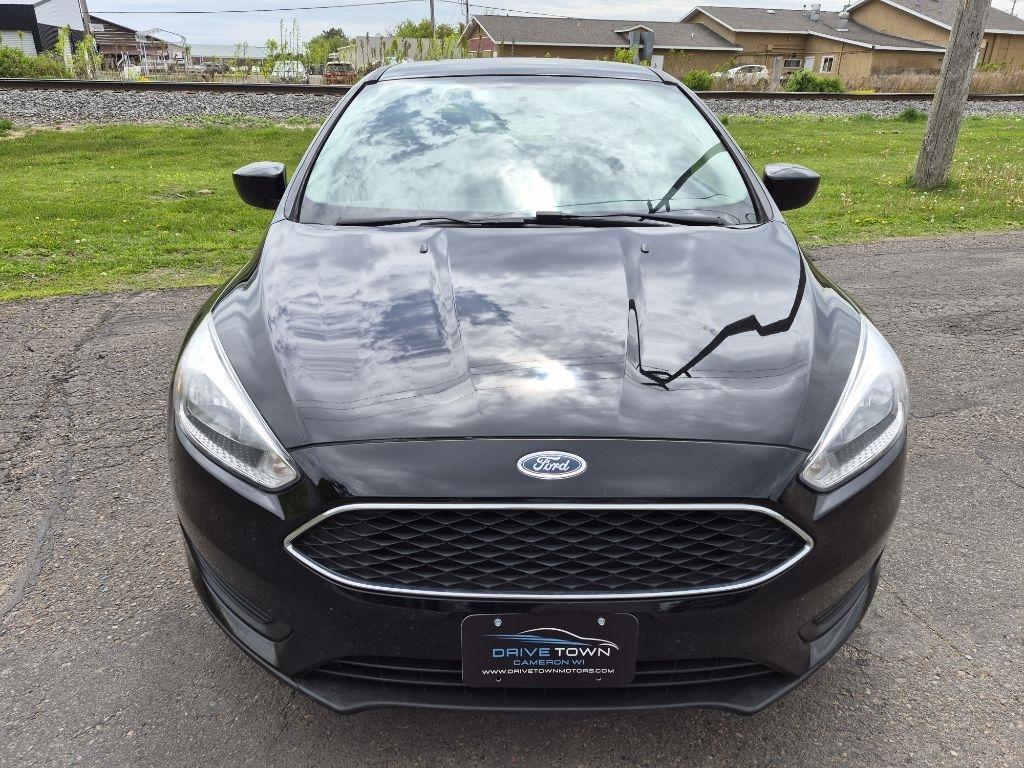 2018 Ford Focus Hatch SE's photo