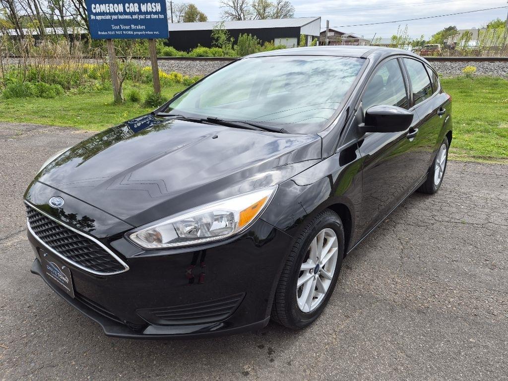 2018 Ford Focus Hatch SE's photo