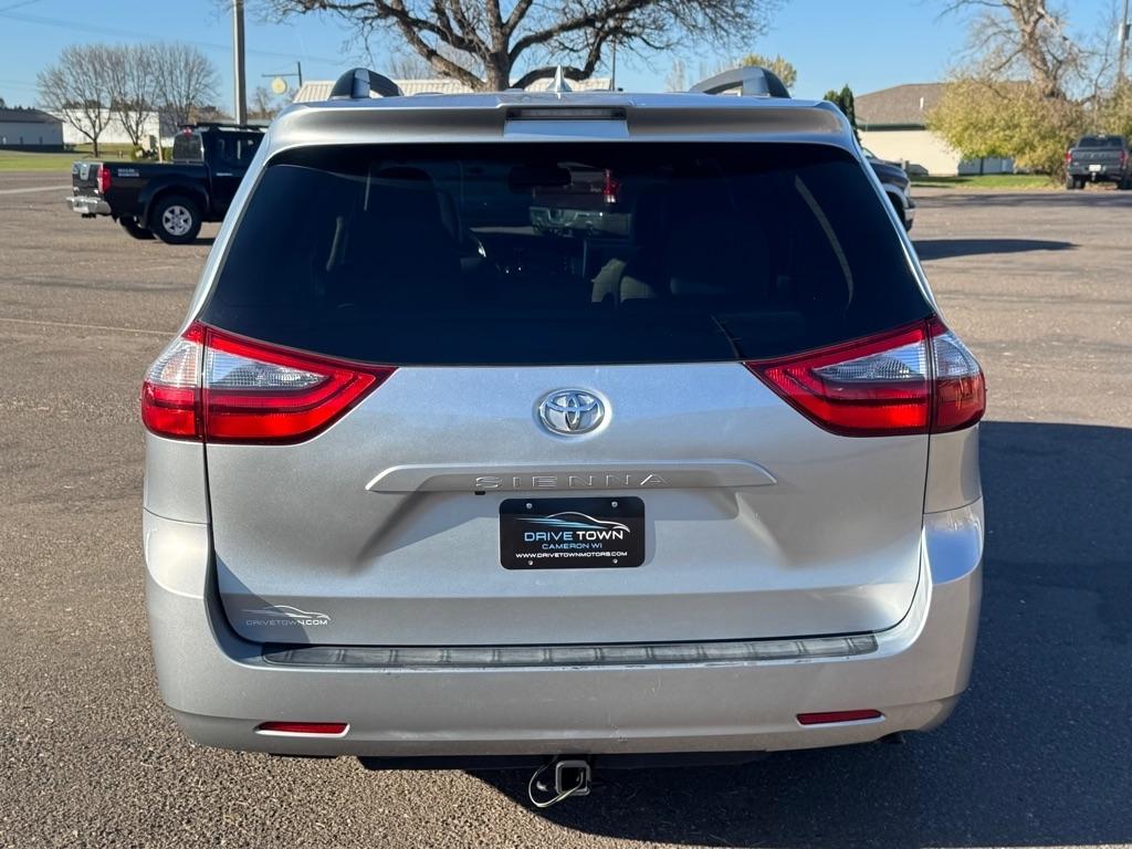 Toyota Sienna Limited Premium 7-Passenger 2020