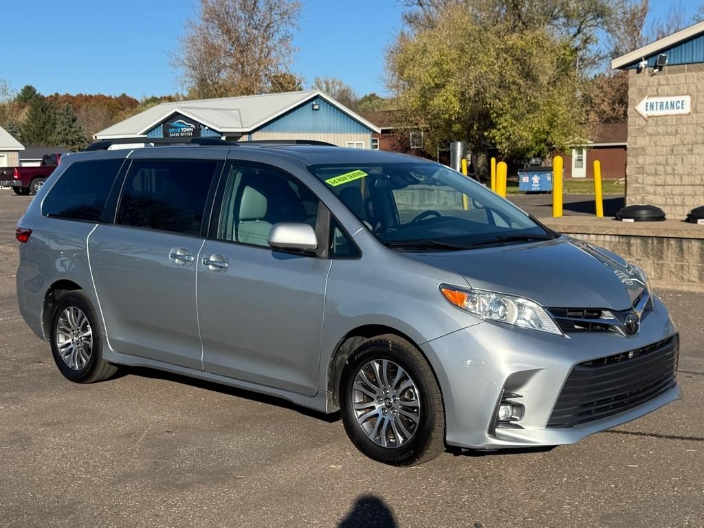 Toyota Sienna Limited Premium 7-Passenger 2020