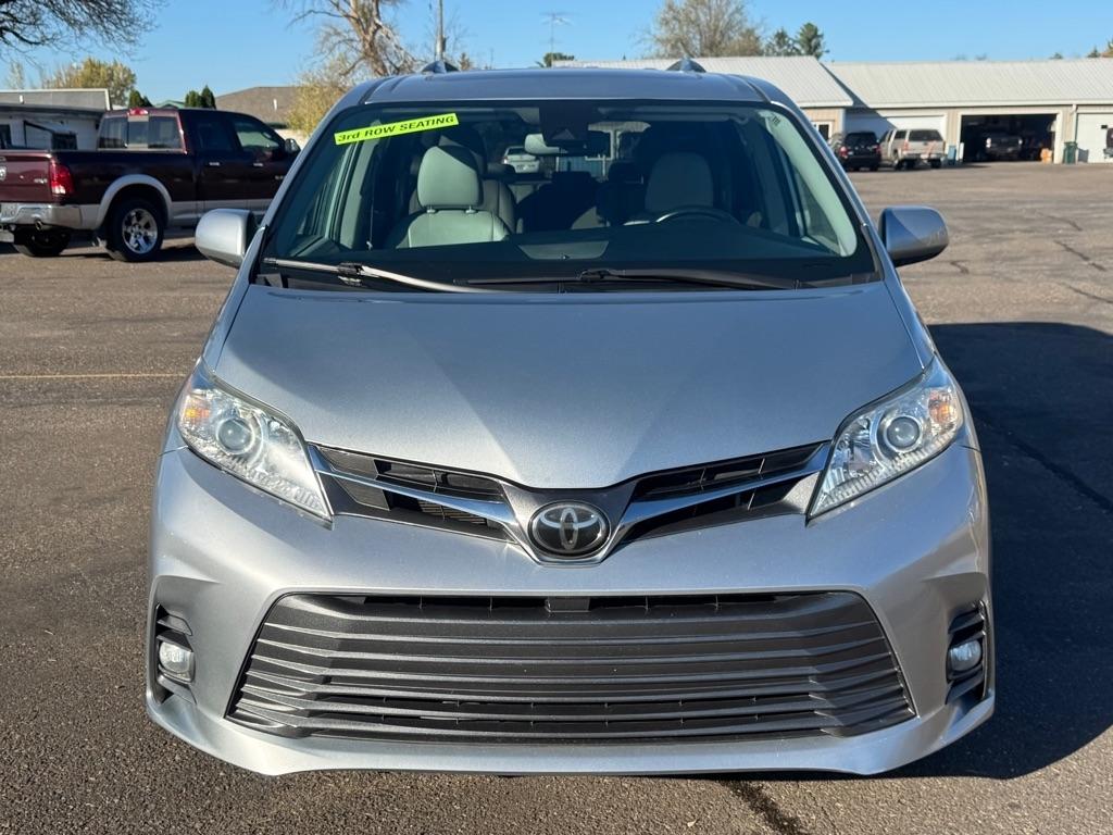 Toyota Sienna Limited Premium 7-Passenger 2020