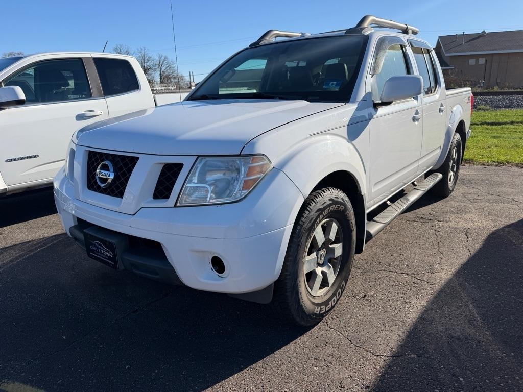 Nissan Frontier PRO-4X Crew Cab 4WD 2012