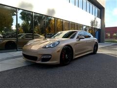 2011 Porsche Panamera  2011 Porsche Panamera