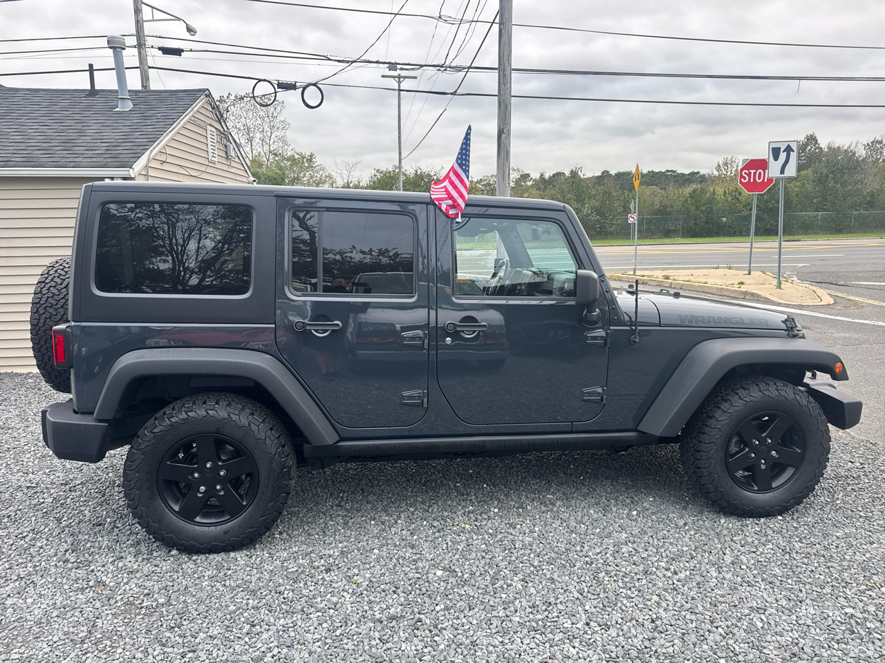 2017 Jeep Wrangler Unlimited Big Bear photo 4