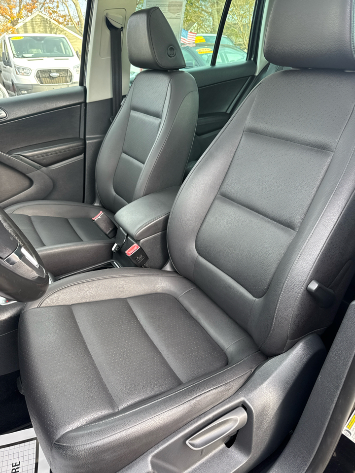 2013 Volkswagen Tiguan SE photo 4