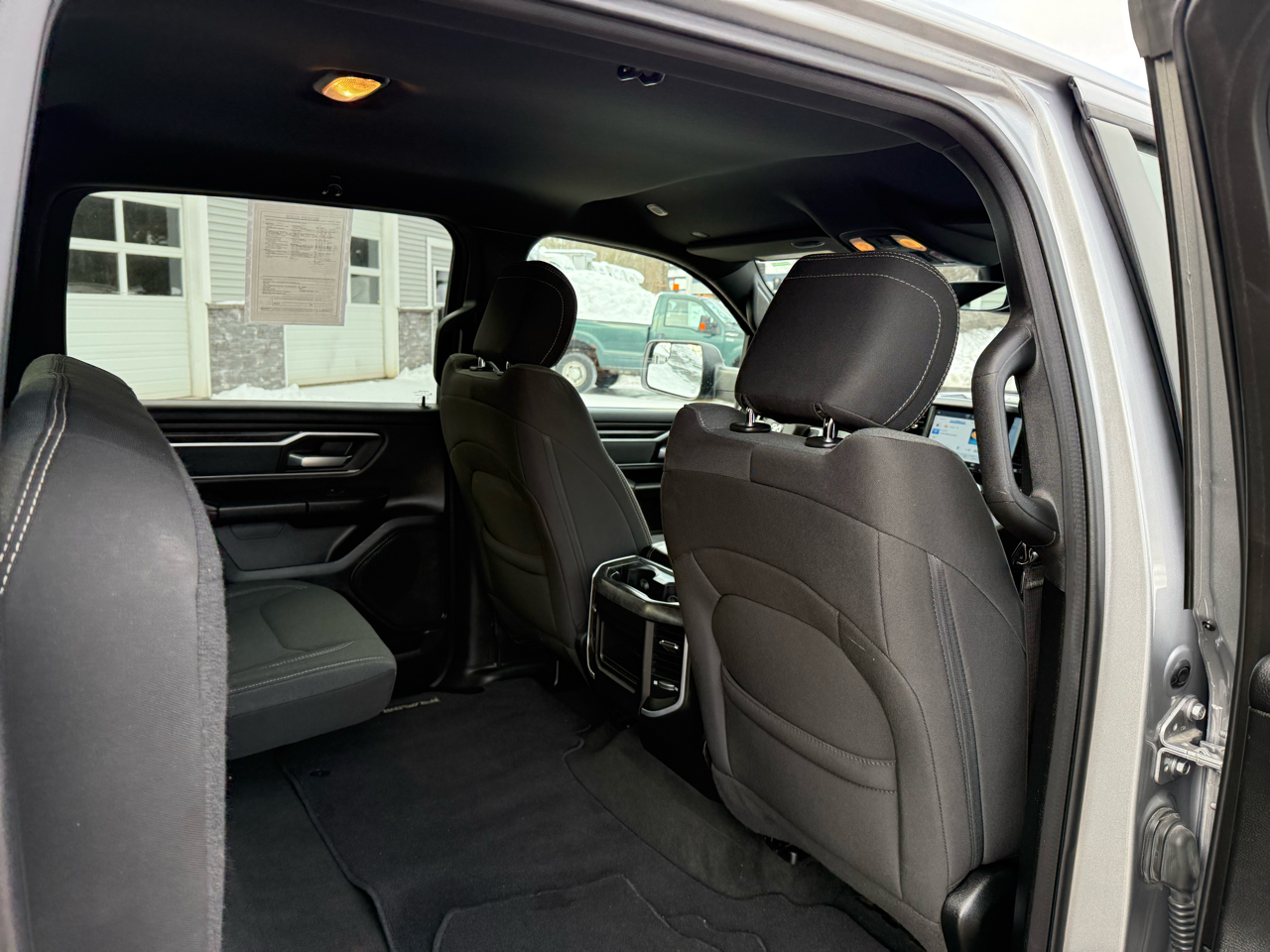 RAM 1500 Big Horn Crew Cab SWB 4WD 2022