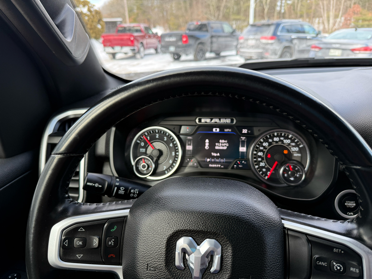 RAM 1500 Big Horn Crew Cab SWB 4WD 2022