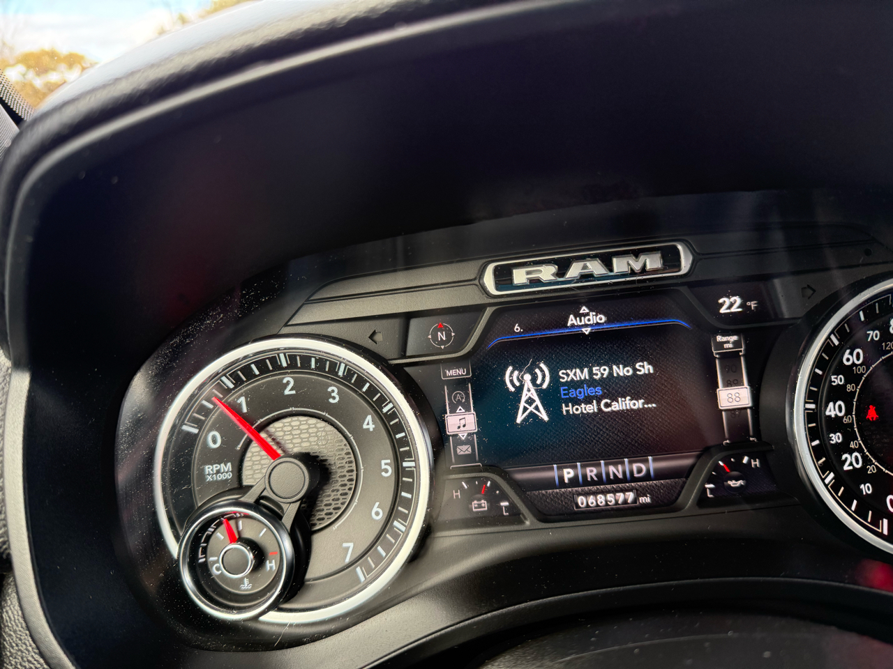 RAM 1500 Big Horn Crew Cab SWB 4WD 2022