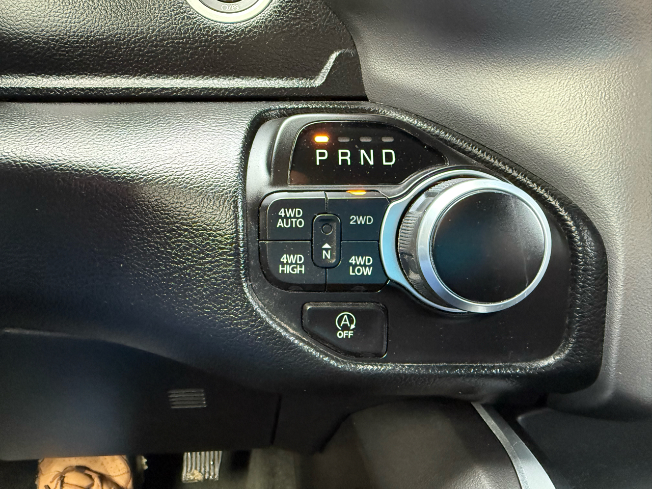 RAM 1500 Big Horn Crew Cab SWB 4WD 2022