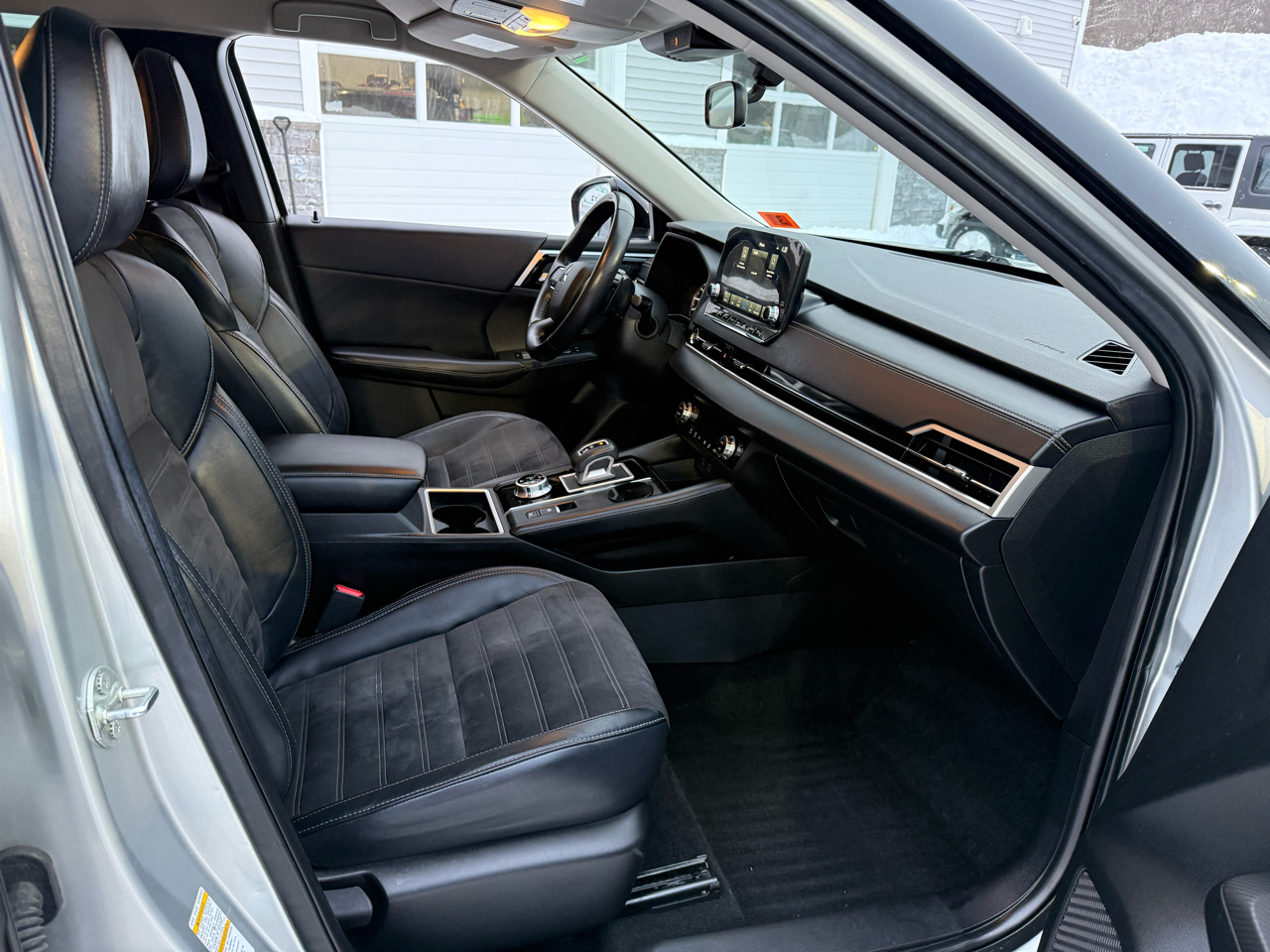 Mitsubishi Outlander SE 4WD 2022