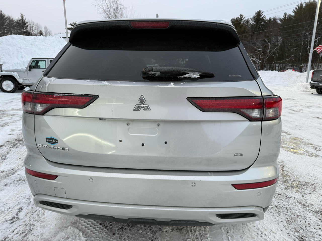 Mitsubishi Outlander SE 4WD 2022