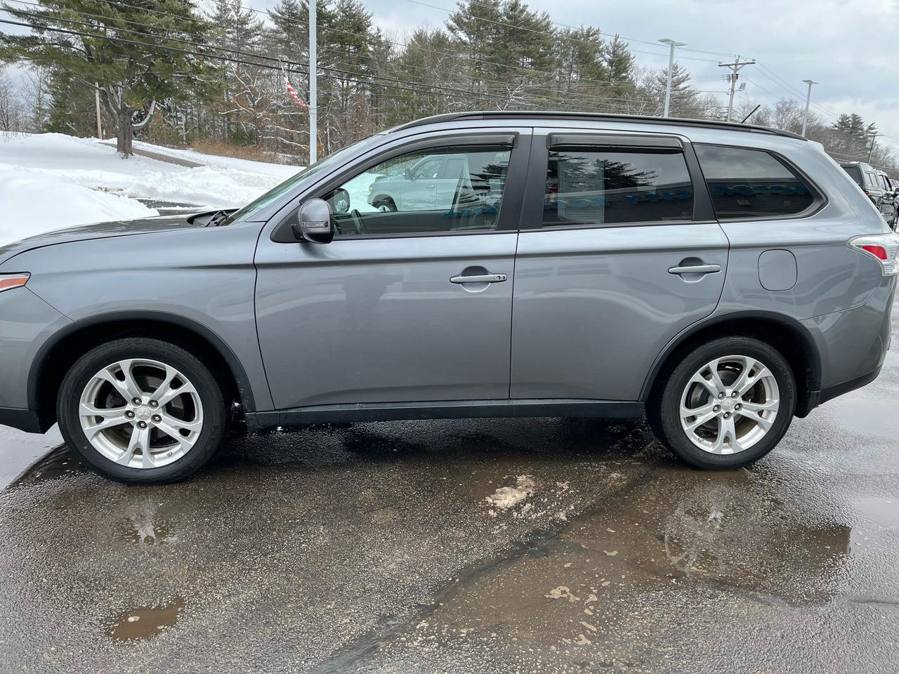 Mitsubishi Outlander SE S-AWC 2015