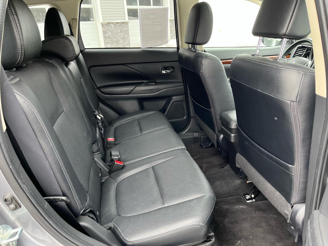 Mitsubishi Outlander SE S-AWC 2015