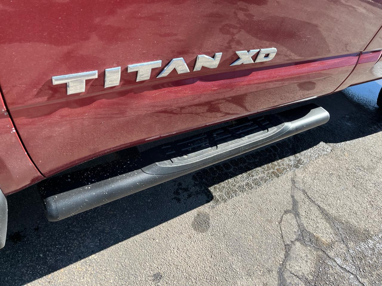 Nissan Titan  2017