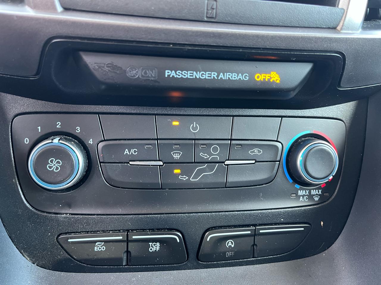 Ford Transit Connect Cargo Van XL LWB w/Rear Liftgate 2020